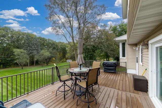 $550,000 | 3650 Knoll Ridge Drive, Eagan, MN 55122