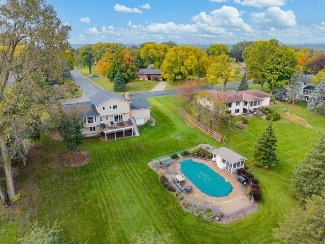 $550,000 | 3650 Knoll Ridge Drive, Eagan, MN 55122