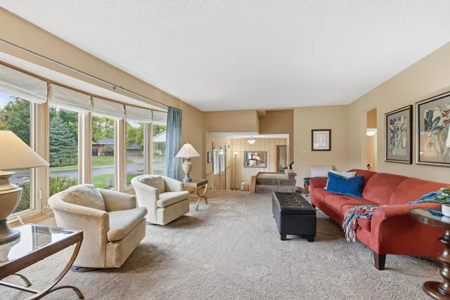 $550,000 | 3650 Knoll Ridge Drive, Eagan, MN 55122