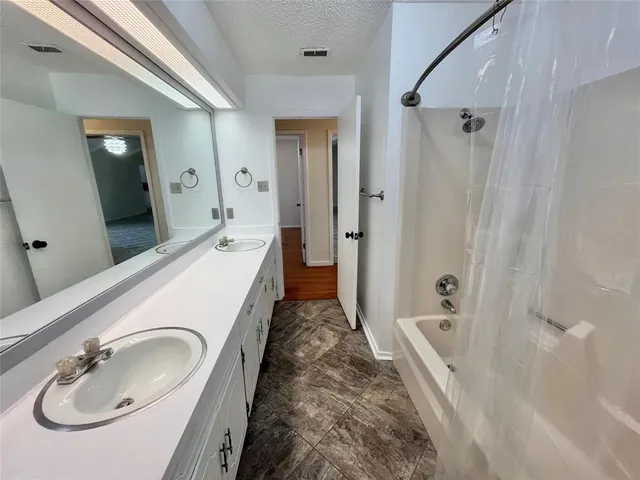 $2,700 | 213 Circleview Drive South, Hurst, TX 76054