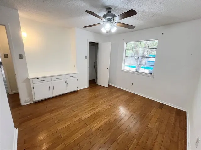 $2,700 | 213 Circleview Drive South, Hurst, TX 76054