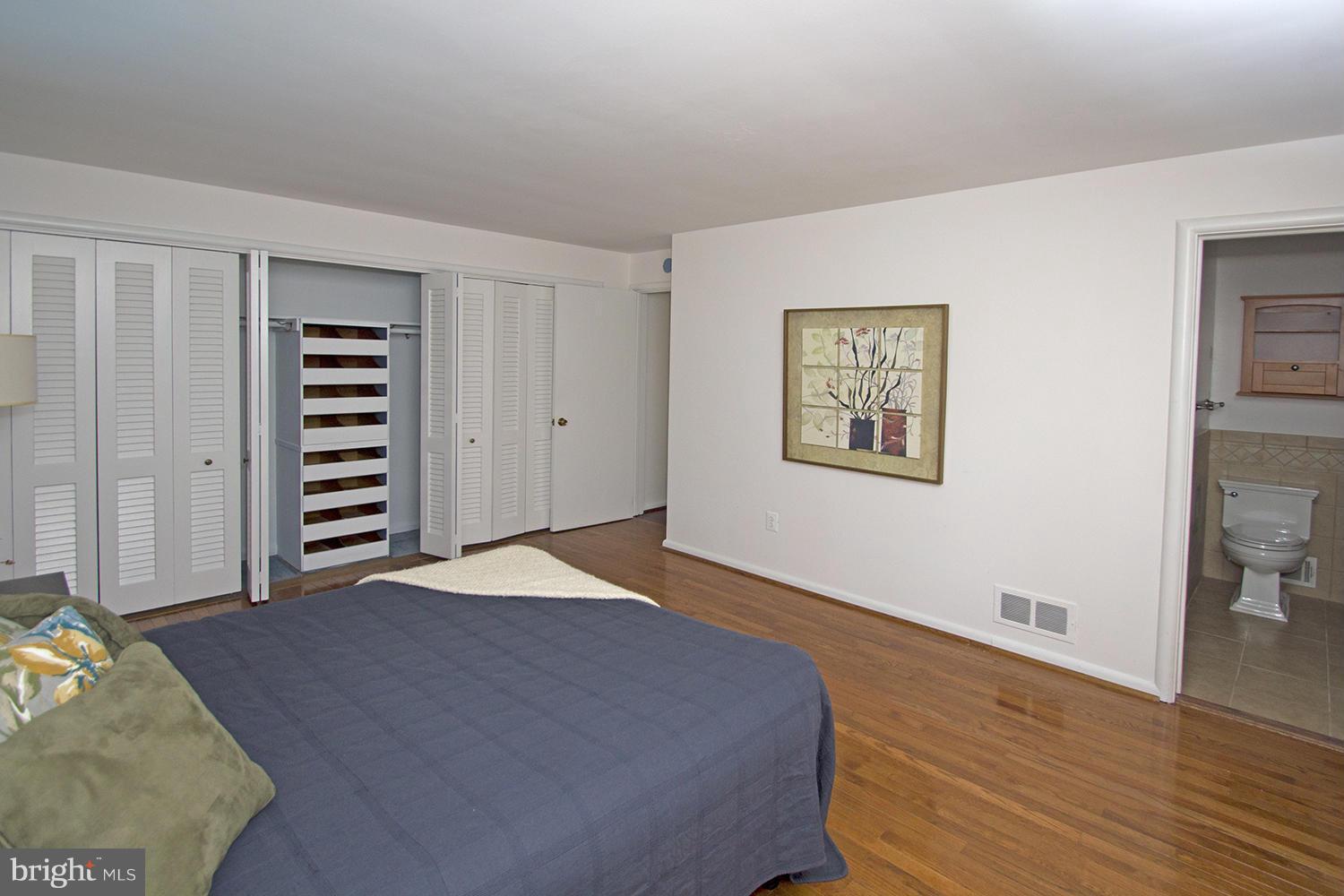 9350 Harvey Road Silver Spring, MD 20910 - Photo 17 of 30 Bedroom (Master)