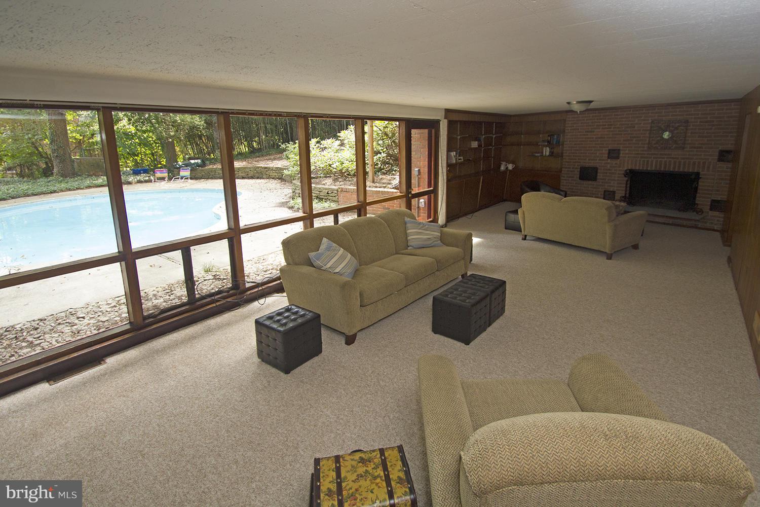 9350 Harvey Road Silver Spring, MD 20910 - Photo 24 of 30 Family Room