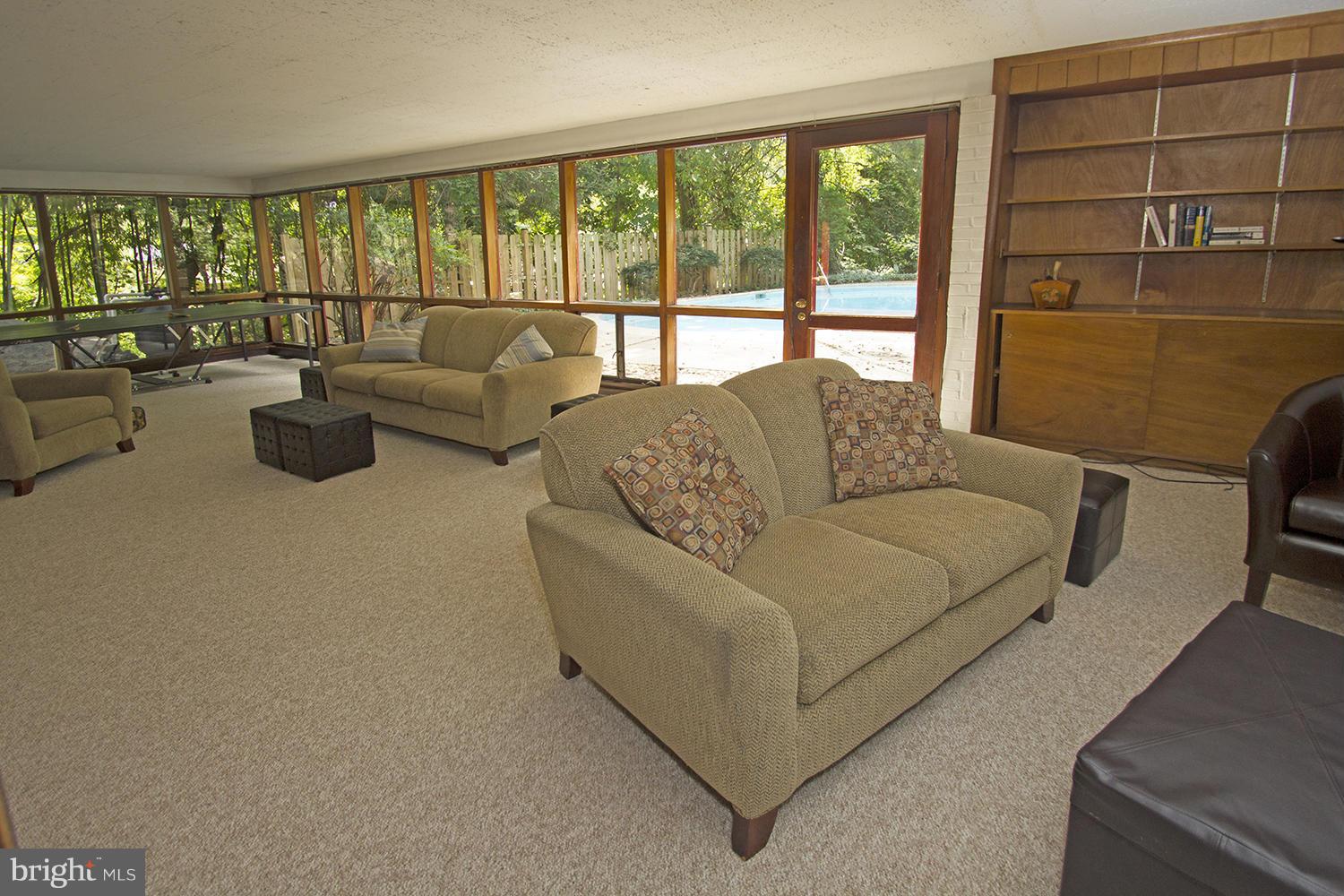 9350 Harvey Road Silver Spring, MD 20910 - Photo 25 of 30 Family Room