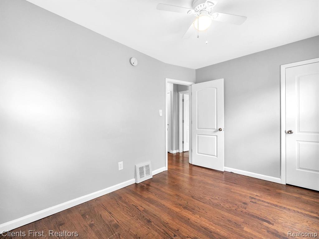 4405 Howe Road Wayne, MI 48184 - Photo 16 of 22