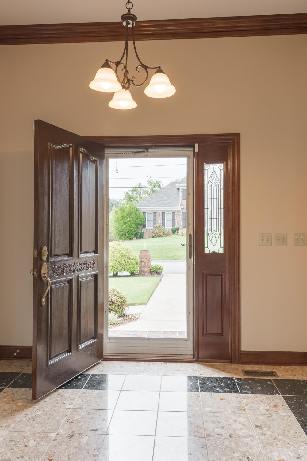 9445 Shadow Point Circle Chattanooga, TN 37421 - Photo 18 of 39 9445_Shadow_Point_Cir_11