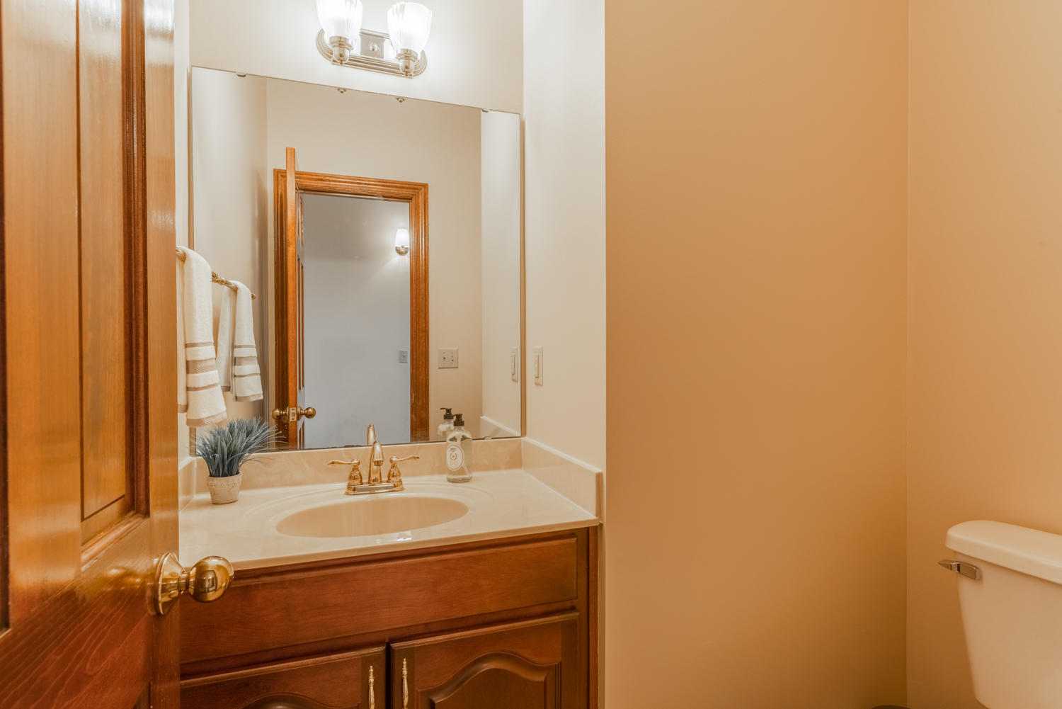 9445 Shadow Point Circle Chattanooga, TN 37421 - Photo 25 of 39 9445_Shadow_Point_Cir_12