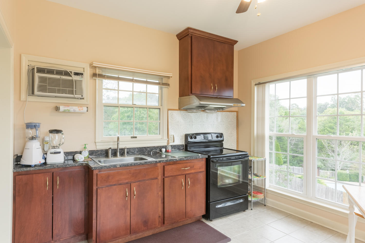 9445 Shadow Point Circle Chattanooga, TN 37421 - Photo 26 of 39 9445_Shadow_Point_Cir_36