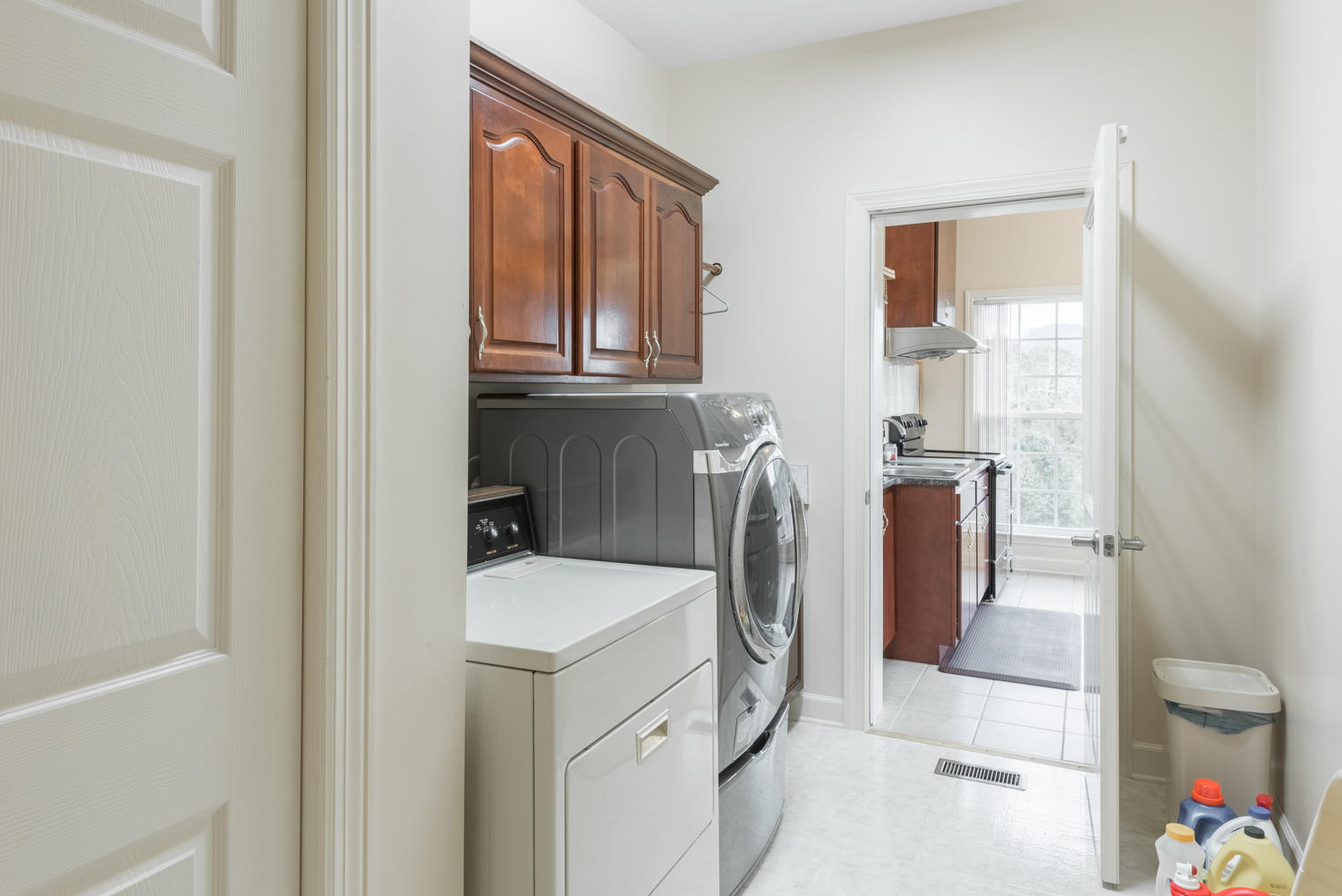 9445 Shadow Point Circle Chattanooga, TN 37421 - Photo 28 of 39 9445_Shadow_Point_Cir_34