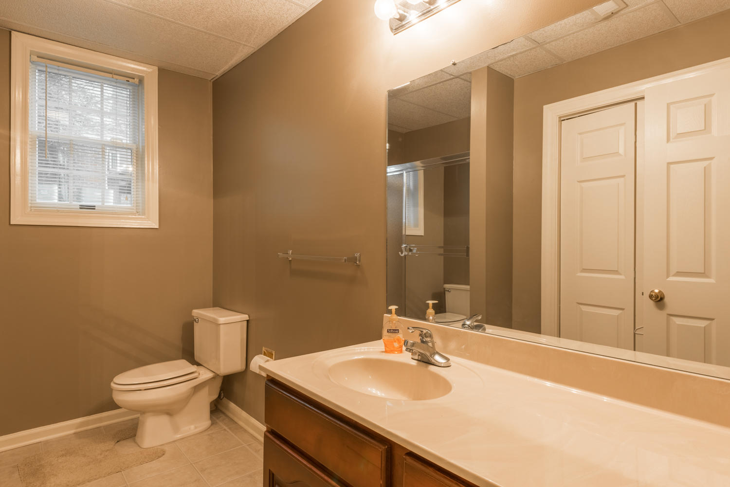 9445 Shadow Point Circle Chattanooga, TN 37421 - Photo 32 of 39 9445_Shadow_Point_Cir_40