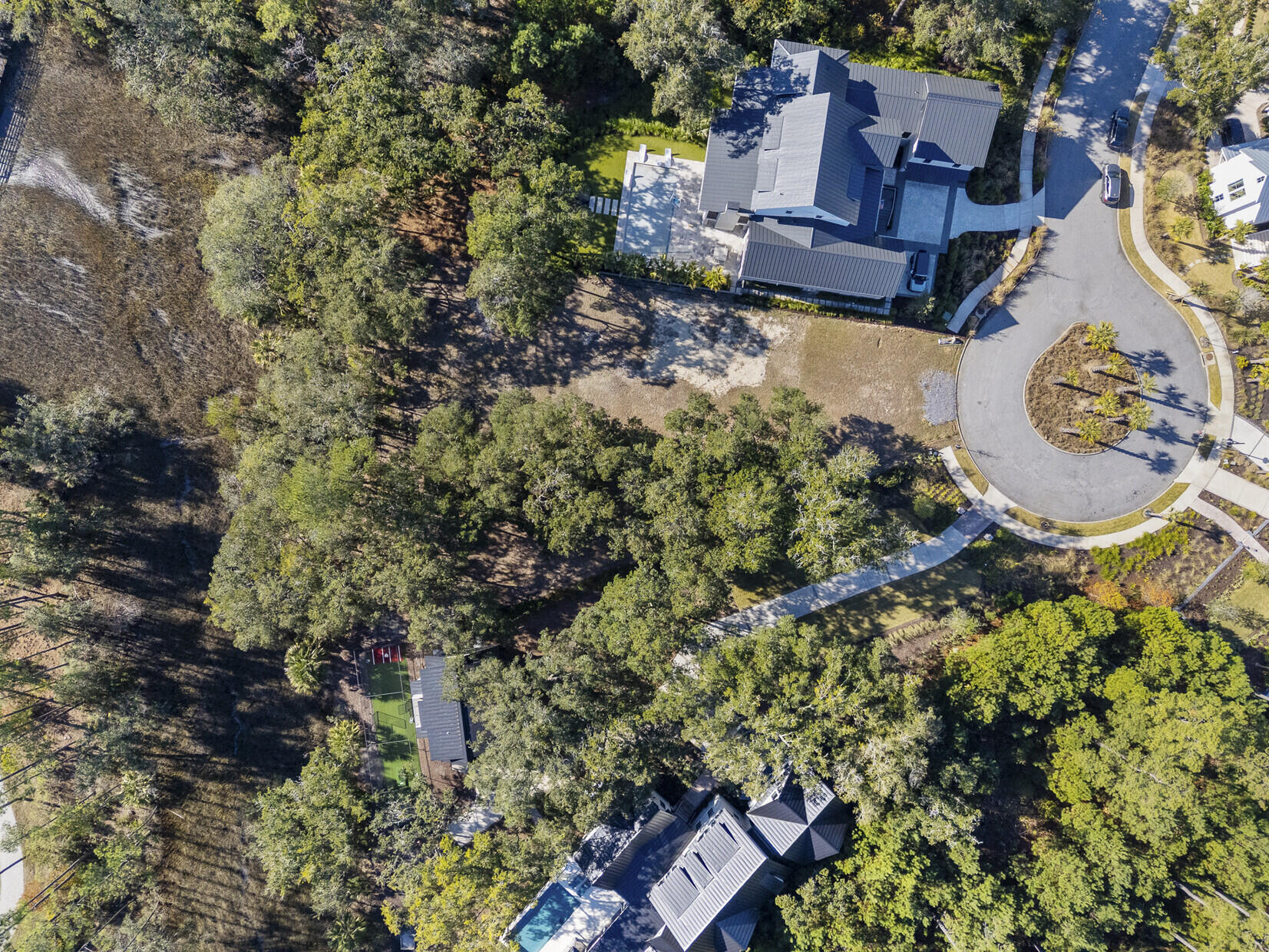211 Fell Point Charleston, SC 29492 - Photo 2 of 13 09_DJI_20251212135035_0005_D_mls