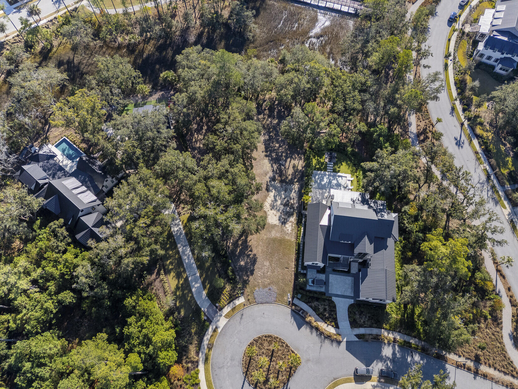 211 Fell Point Charleston, SC 29492 - Photo 4 of 13 08_DJI_20251212135011_0004_D_mls