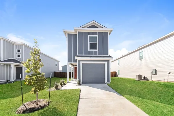 $1,535 | 235 Plumcove Drive, Princeton, TX 75407