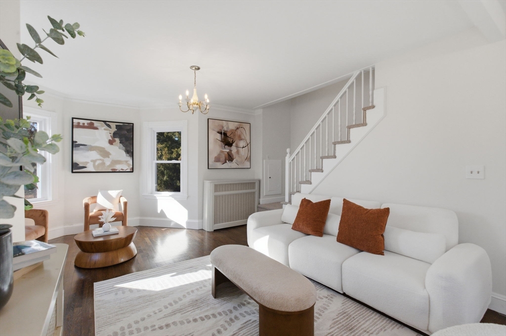 15 South Fairview Street, Unit 3 Boston, MA 02131 - Photo 5 of 40