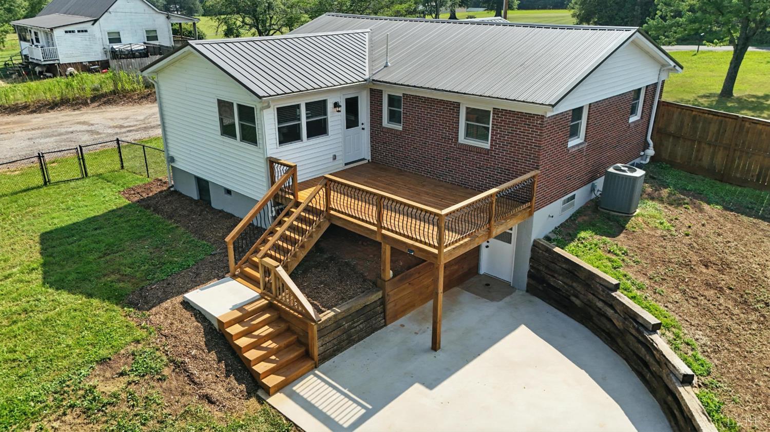 189 Higginbotham Creek Road Amherst, VA 24521 - Photo 43 of 53 Gallery Image 43