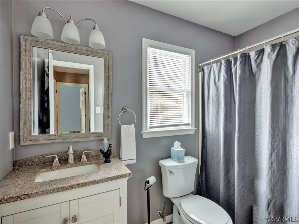 7612 Genuine Risk Lane Midlothian, VA 23112 - Photo 23 of 30 Updated Full Hallway Bath.
