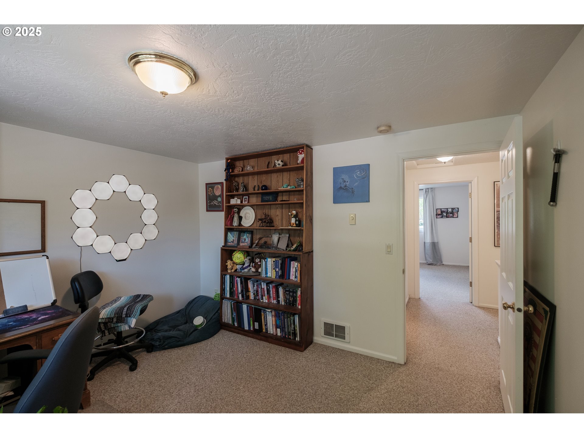 1548 Fetters Loop Eugene, OR 97402 - Photo 19 of 33