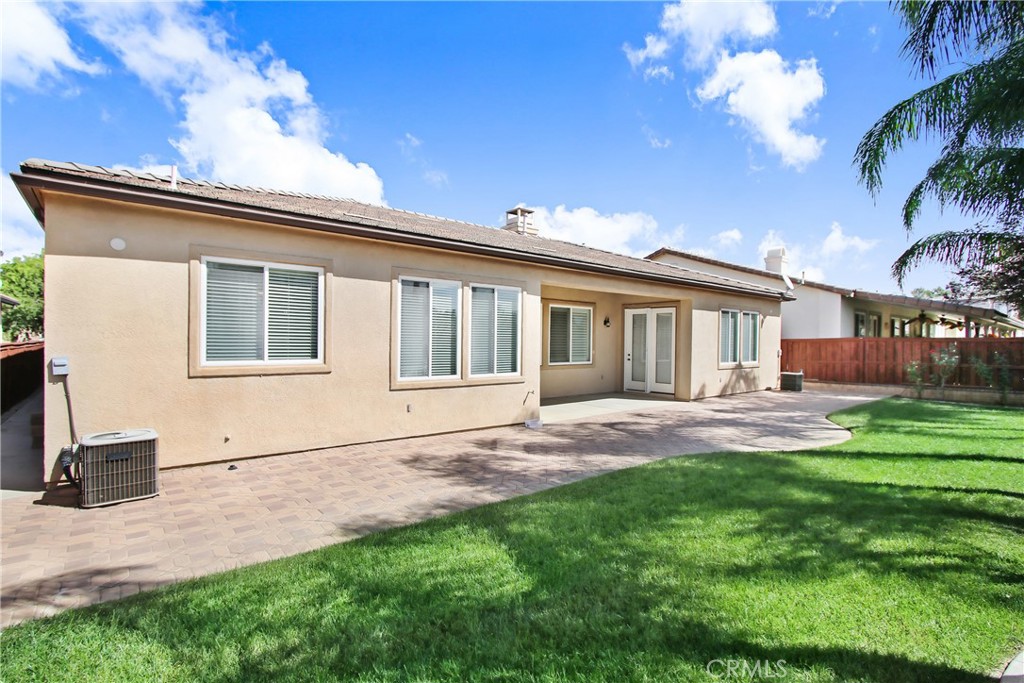 36109 Eagle Lane Beaumont, CA 92223 - Photo 32 of 42 a view of a house with a yard and sitting area