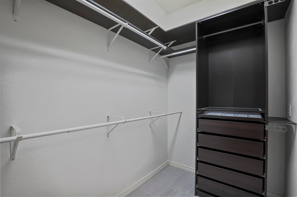 8704 Moss Hill Road Irving, TX 75063 - Photo 11 of 22