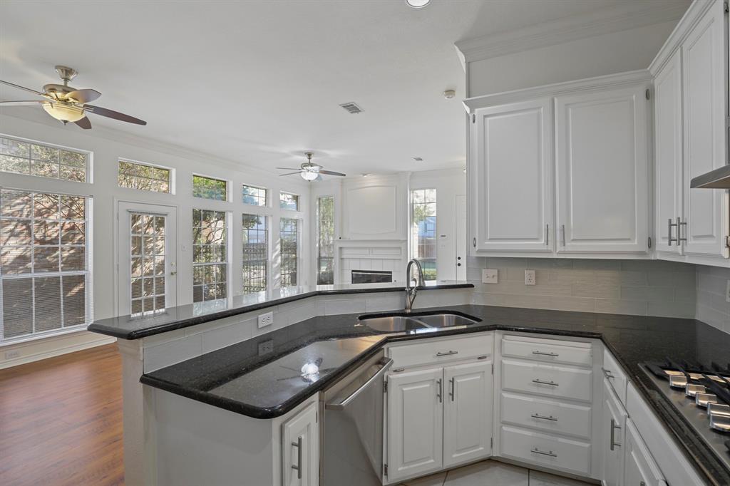 8704 Moss Hill Road Irving, TX 75063 - Photo 13 of 22