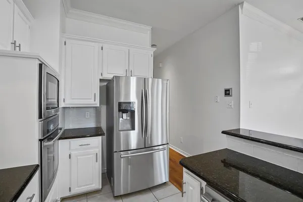 $2,795 | 8704 Moss Hill Road, Irving, TX 75063