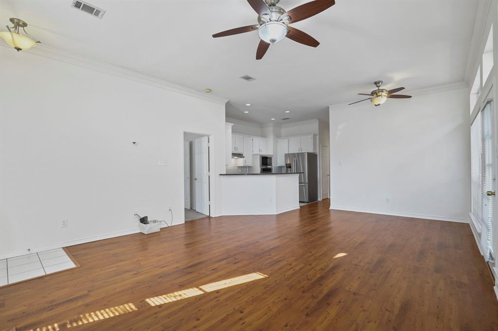 8704 Moss Hill Road Irving, TX 75063 - Photo 3 of 22