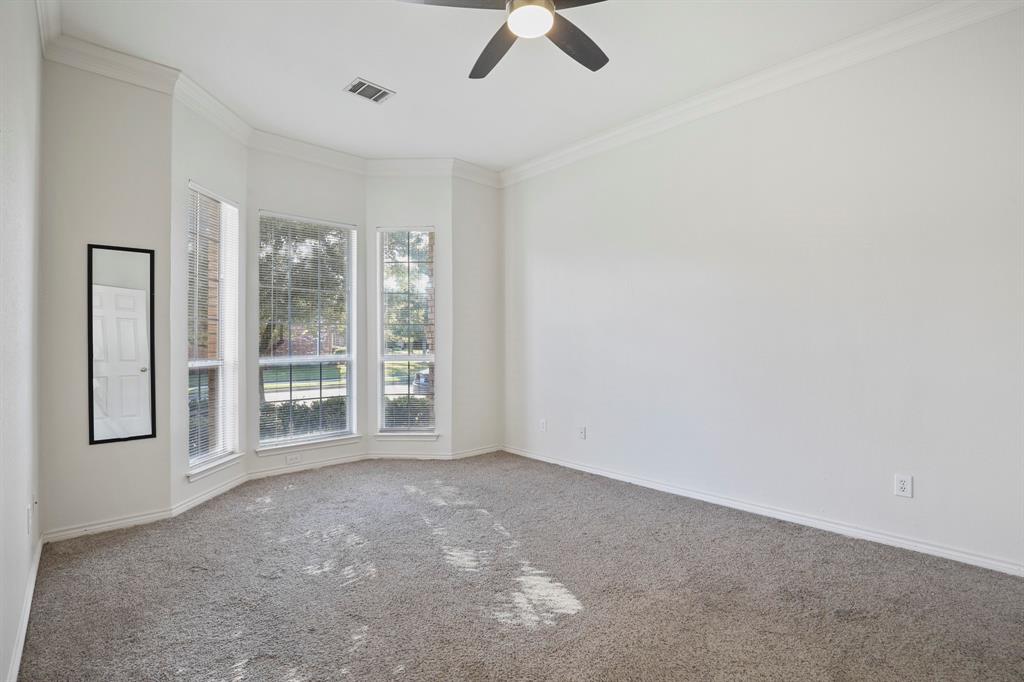 8704 Moss Hill Road Irving, TX 75063 - Photo 6 of 22