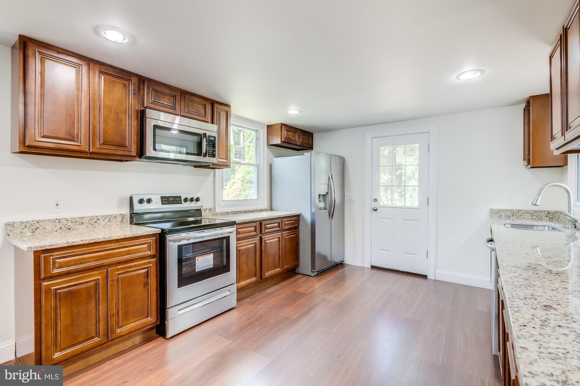 1454 Log Inn Road Annapolis, MD 21409 - Photo 19 of 25 Kitchen
