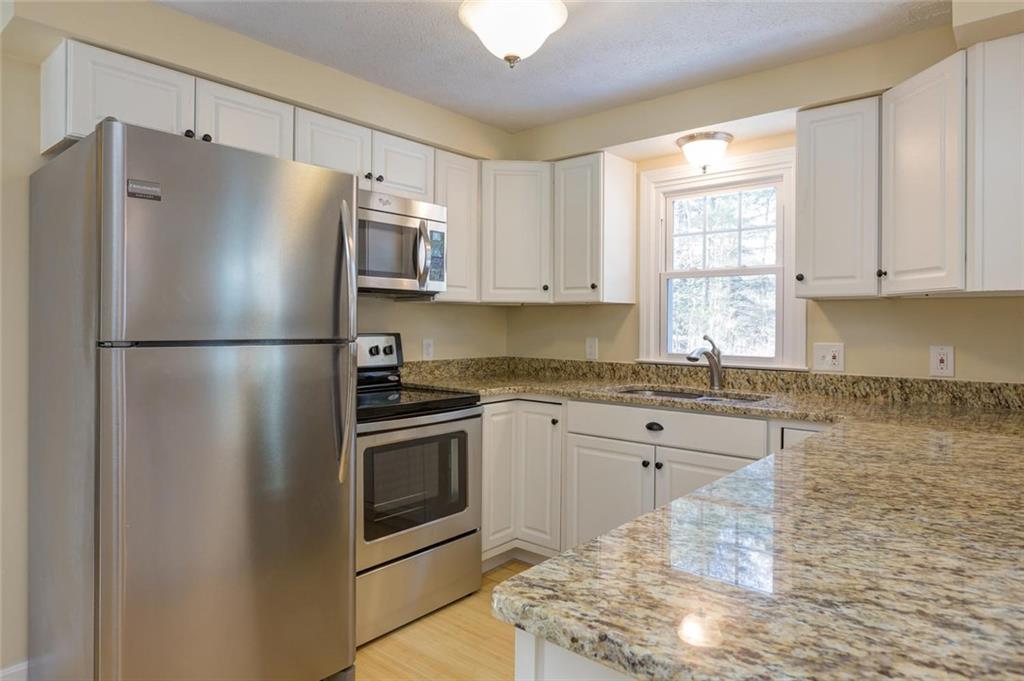 4 Banks Brook Road Old Orchard Beach, ME 04064 - Photo 10 of 35 New refridgerator, electric stove,...