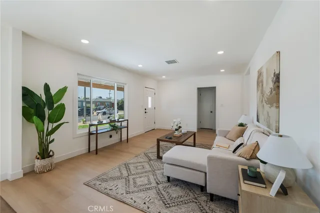 $1,199,888 | 4224 Falcon Avenue, Long Beach, CA 90807