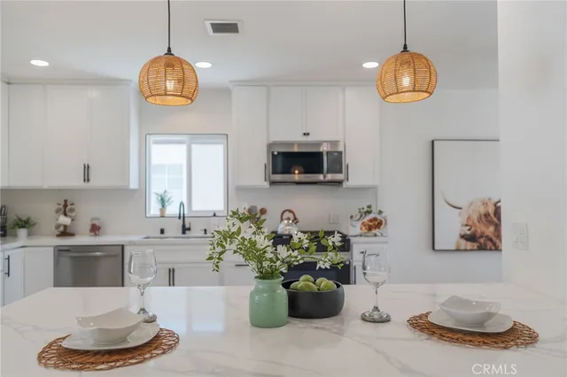 $1,199,888 | 4224 Falcon Avenue, Long Beach, CA 90807