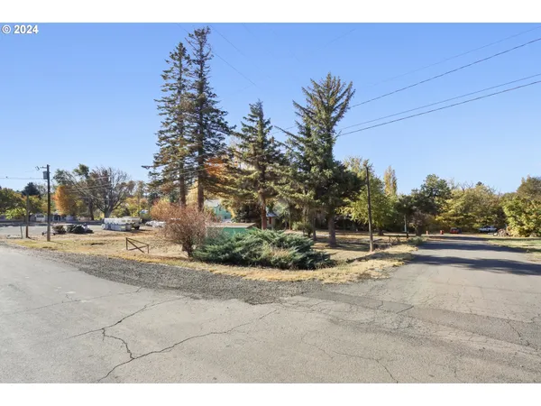 $185,000 | 600 Barnett Street, Wasco, OR 97065