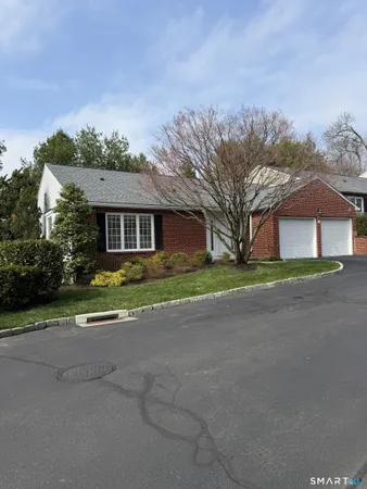 $1,825,000 | 73 Bank Street, New Canaan, CT 06840