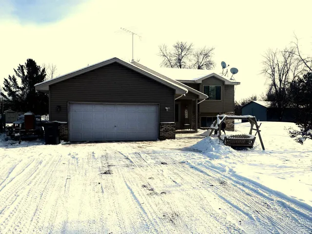 $374,900 | 18344 North Lake Lane, Pine City, MN 55063