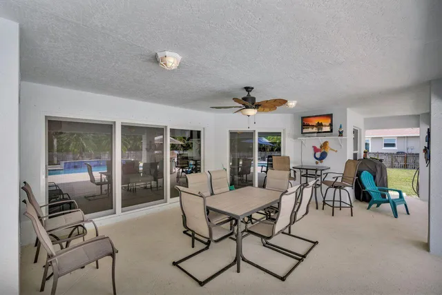 a view of a livingroom and dining room