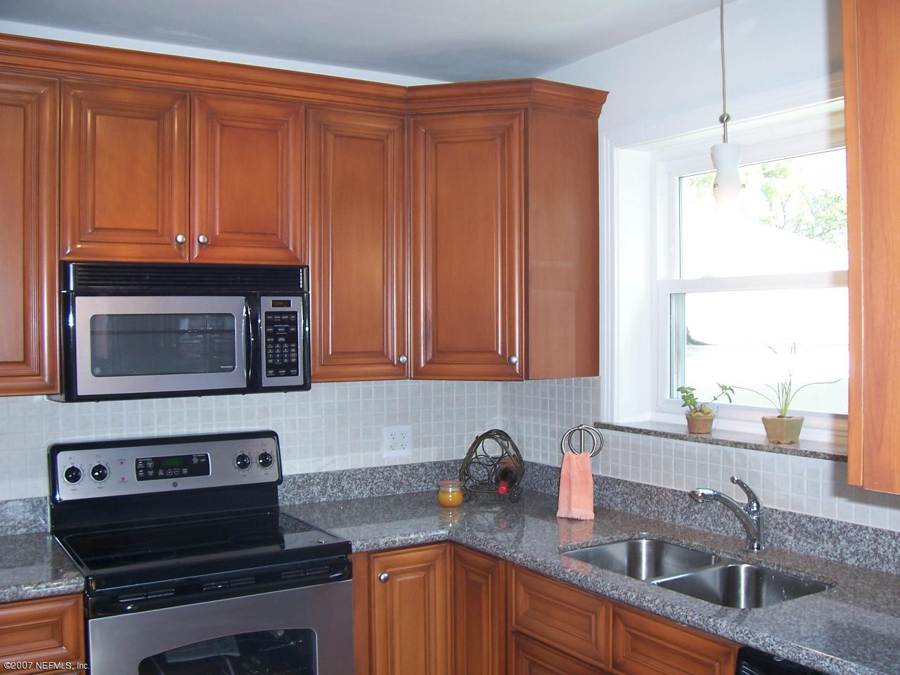 4030 London Road Jacksonville, FL 32207 - Photo 5 of 14 Kitchen 1
