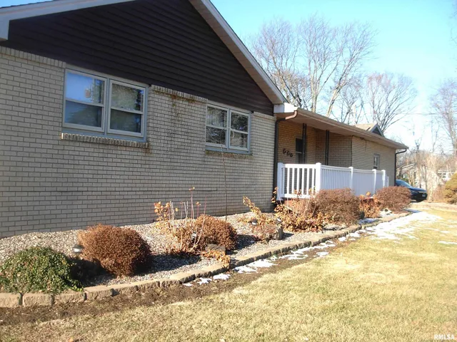 $249,900 | 108 Andrea Court, Cleveland, IL 61241