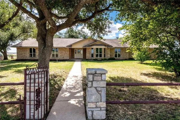 $899,000 | 3739 South Farm-to-Market 2184, Rogers, TX 76569