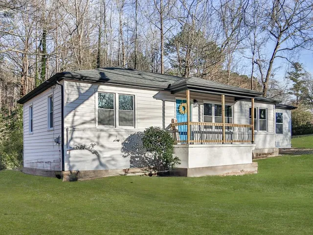 $299,999 | 5205 Silhouette Lane Southwest, Mableton, GA 30126