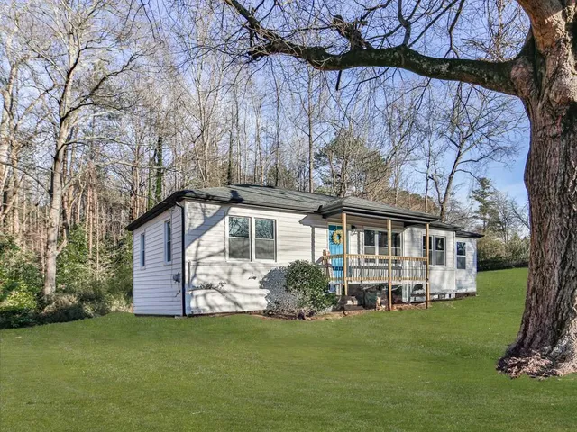 $299,999 | 5205 Silhouette Lane Southwest, Mableton, GA 30126