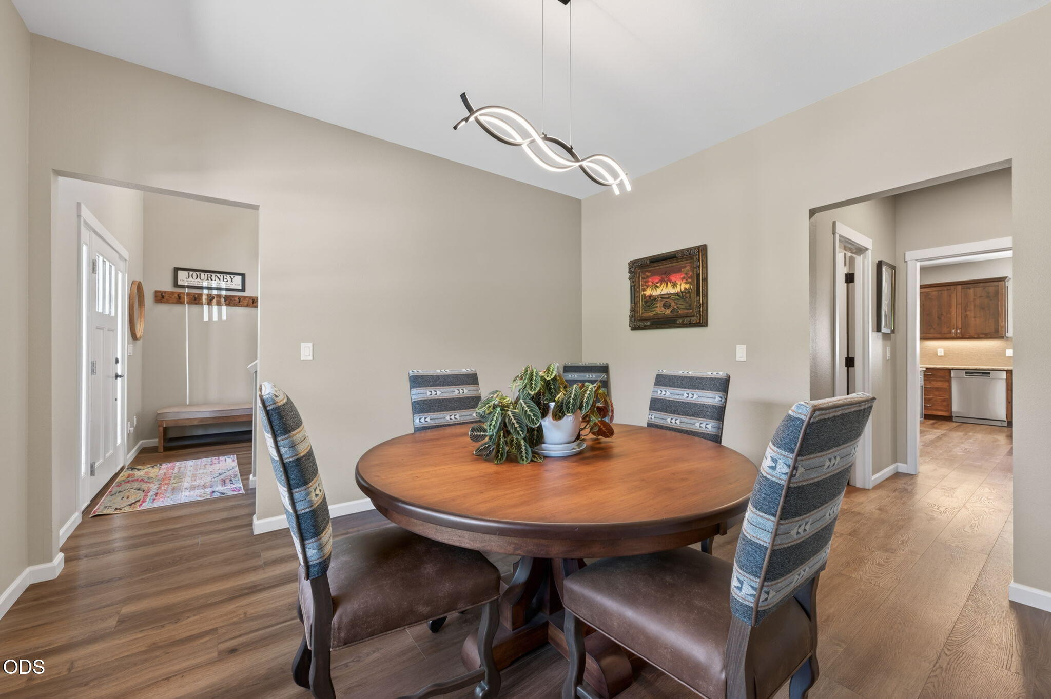 2269 Northwest Putnam Road Bend, OR 97703 - Photo 21 of 57