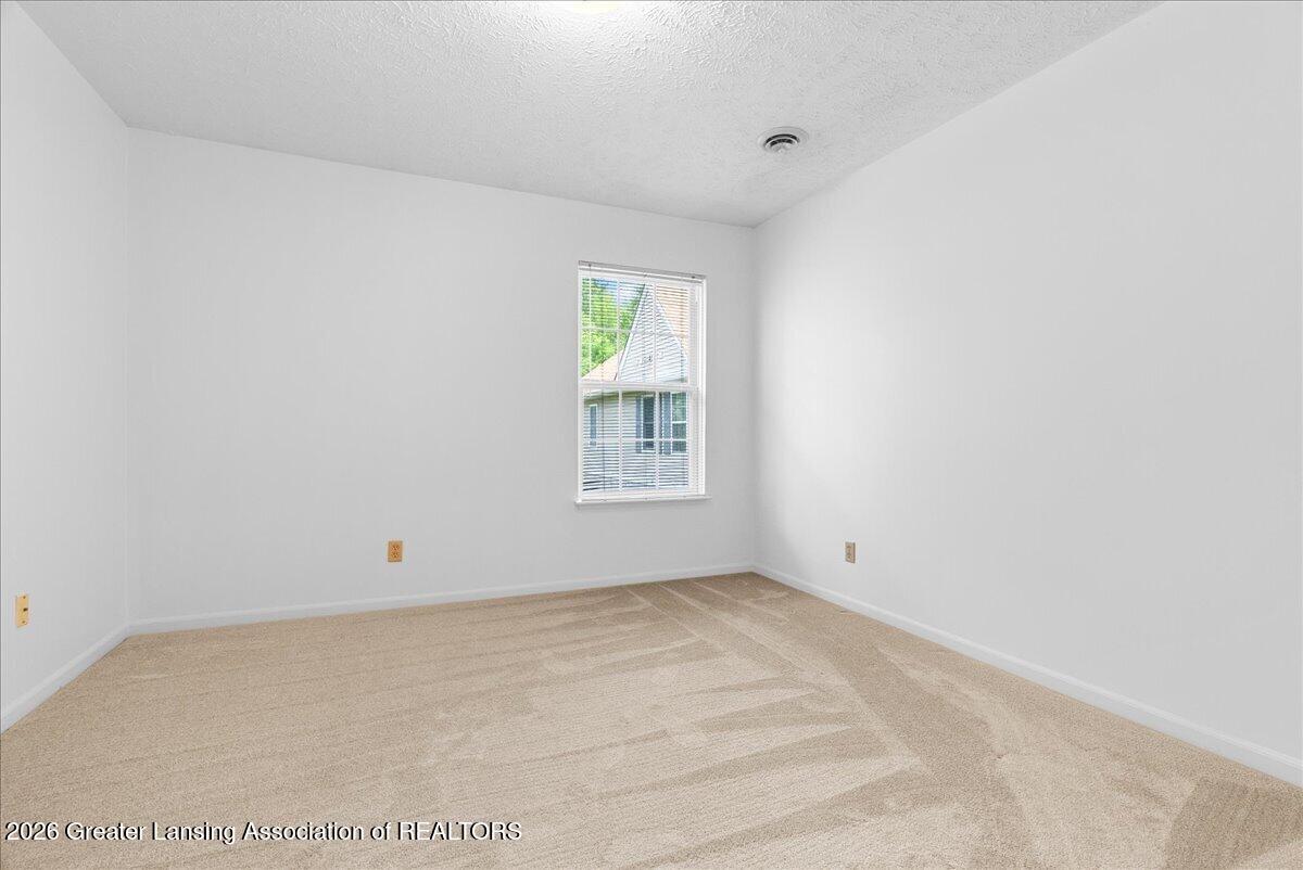 4452 Cricket Ridge Drive, Unit 204 Holt, MI 48842 - Photo 24 of 39 31-Media Jett - 33