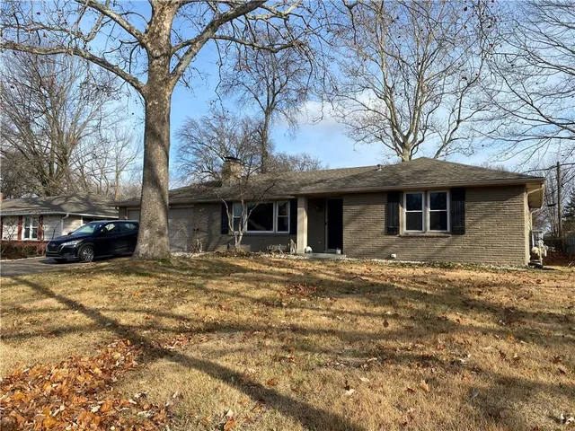 $365,000 | 5429 Riggs Street, Mission, KS 66202
