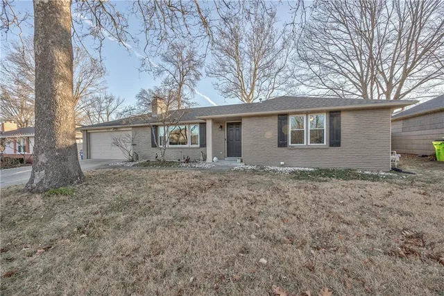 $365,000 | 5429 Riggs Street, Mission, KS 66202