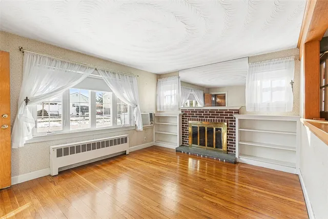 $500,000 | 359 Williston Way, Pawtucket, RI 02861