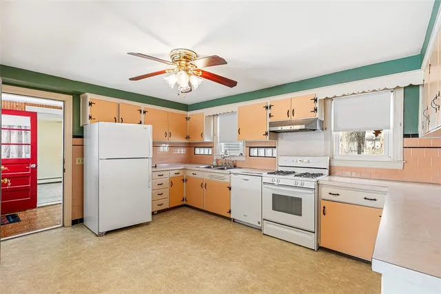 $500,000 | 359 Williston Way, Pawtucket, RI 02861