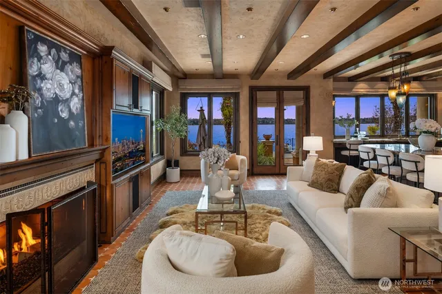 $9,995,000 | 3639 West Mercer Way, Mercer Island, WA 98040