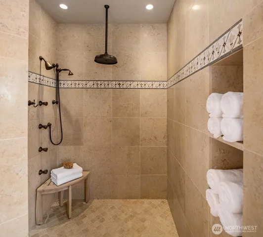 $9,995,000 | 3639 West Mercer Way, Mercer Island, WA 98040