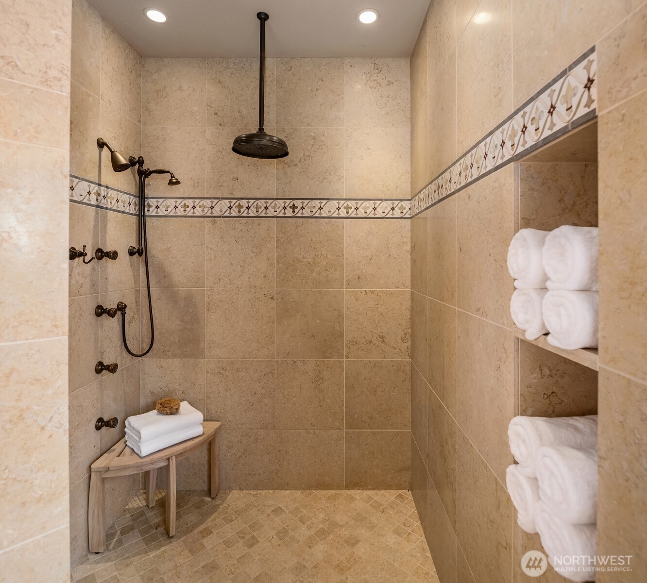 3639 West Mercer Way Mercer Island, WA 98040 - Photo 21 of 40