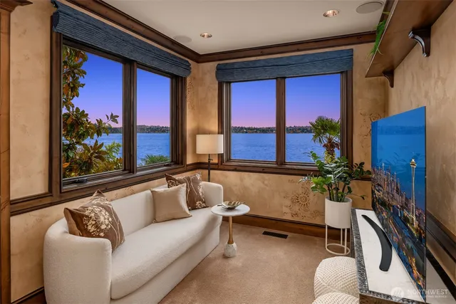 $9,995,000 | 3639 West Mercer Way, Mercer Island, WA 98040